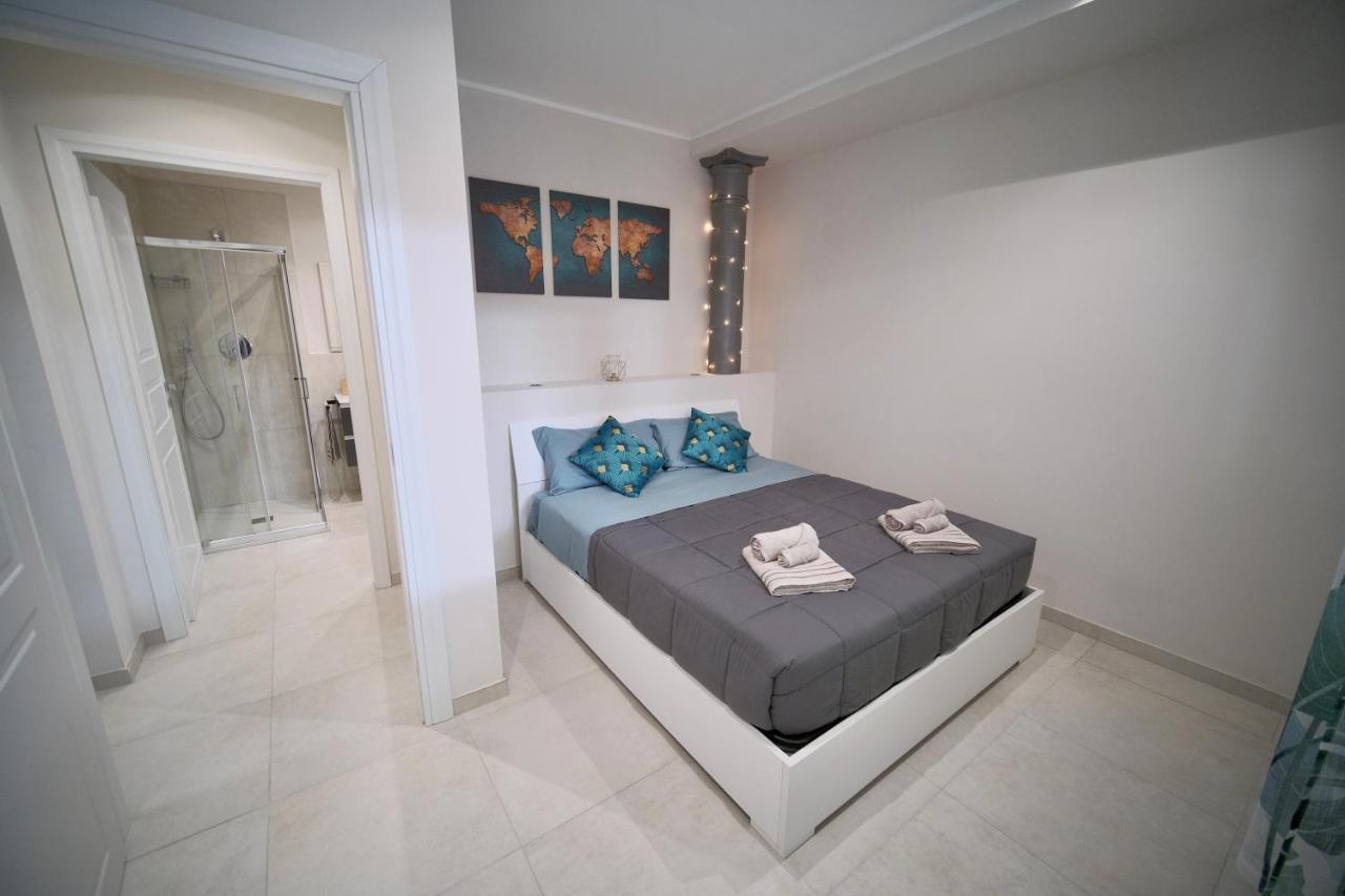 Appartamento Moderno ❴ 300 Mt. Da Porta Nuova ❵ Turin Luaran gambar