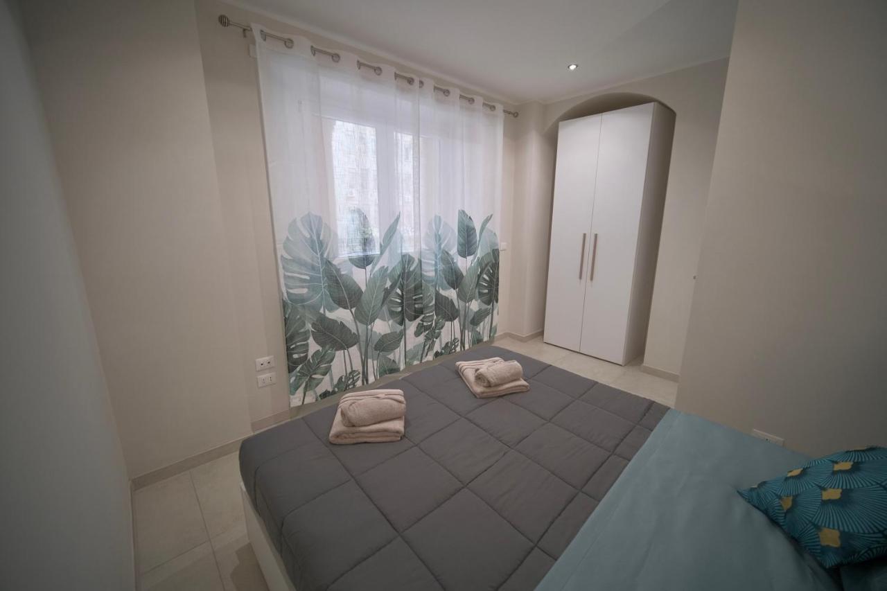 Appartamento Moderno ❴ 300 Mt. Da Porta Nuova ❵ Turin Luaran gambar